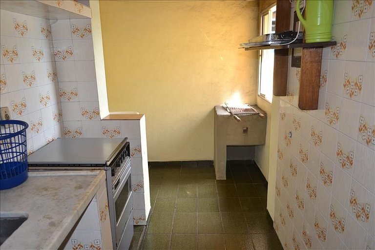 Chalé Lagoinha — 2 Quartos, 6 Pessoas, 1 Quadra do Mar