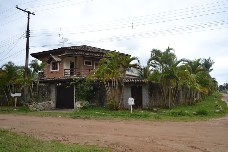 Casa Lagoinha — 5 Quartos, Piscina, 15 Pessoas