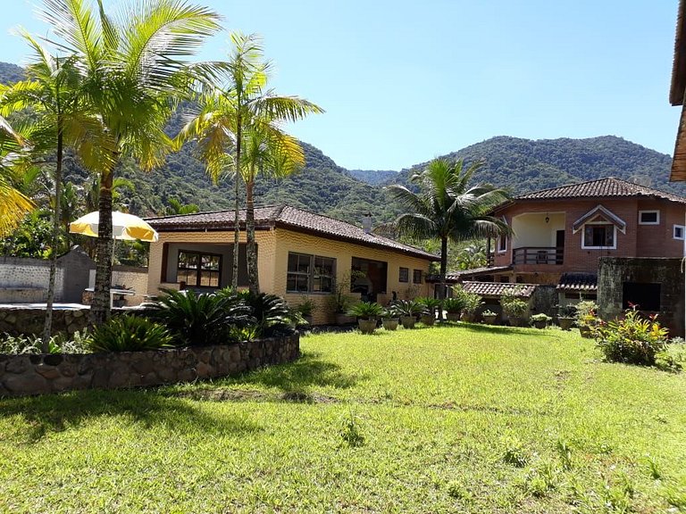 Casa Lagoinha — 5 Quartos, Piscina, 15 Pessoas