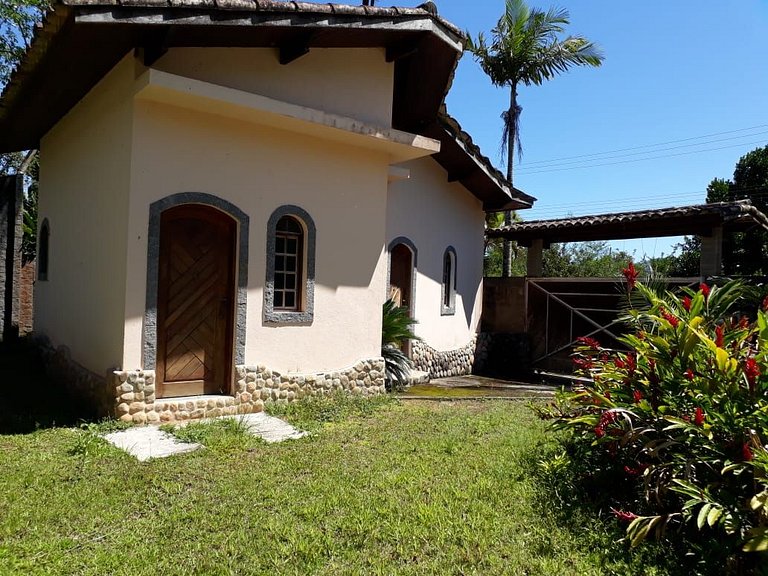 Casa Lagoinha — 5 Quartos, Piscina, 15 Pessoas