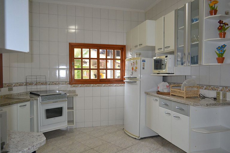 Casa Lagoinha — 5 Quartos, Piscina, 15 Pessoas