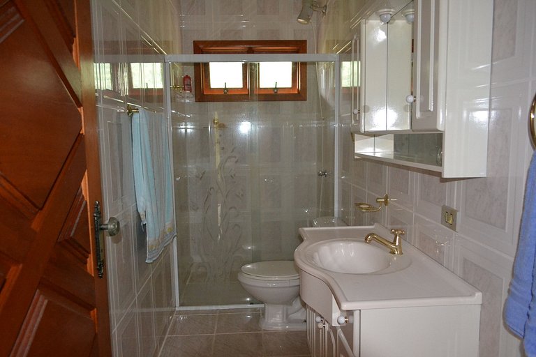 Casa Lagoinha — 5 Quartos, Piscina, 15 Pessoas