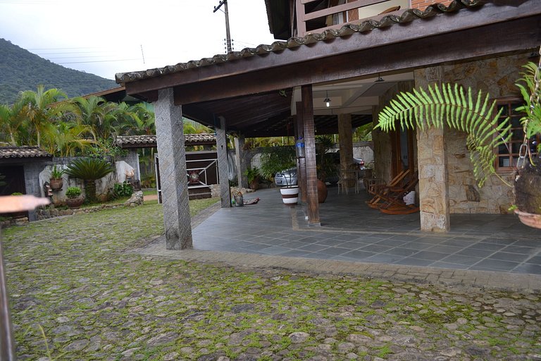 Casa Lagoinha — 5 Quartos, Piscina, 15 Pessoas