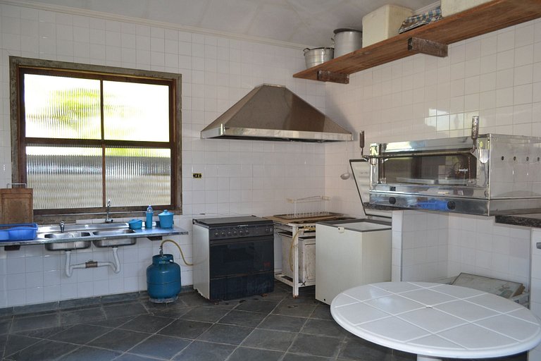 Casa Lagoinha — 5 Quartos, Piscina, 15 Pessoas