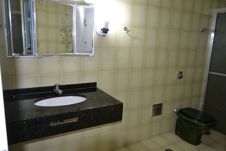 Casa Sapê 02 — 4 Suítes + Dorm Externo, 15 Pessoas, 1 Quadra