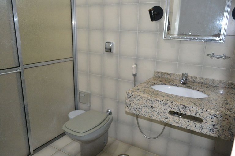 Casa Sapê 02 — 4 Suítes + Dorm Externo, 15 Pessoas, 1 Quadra