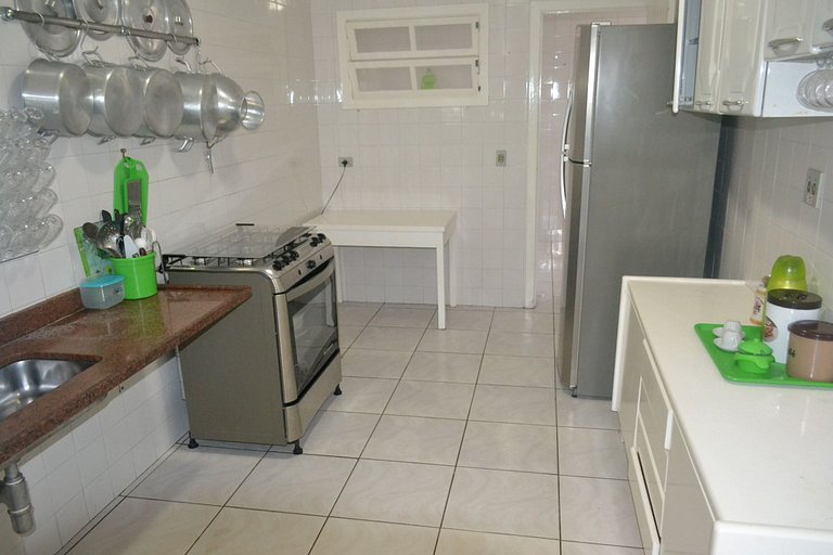 Casa Sapê 05 — 4 Quartos, Piscina, 16 Pessoas, 2 Quadras do