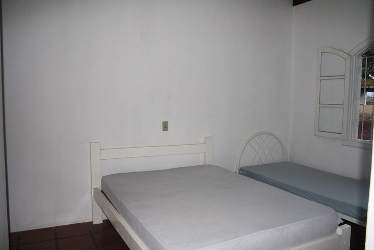 Casa Sapê 05 — 4 Quartos, Piscina, 16 Pessoas, 2 Quadras do