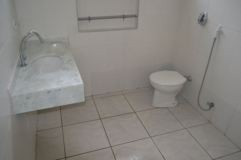 Casa Sapê 05 — 4 Quartos, Piscina, 16 Pessoas, 2 Quadras do