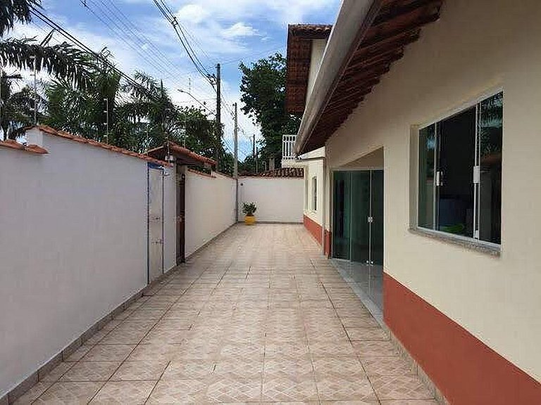 Casa Sapê 03 — 4 Suítes, Piscina, 12 Pessoas, 2 Quadras da P