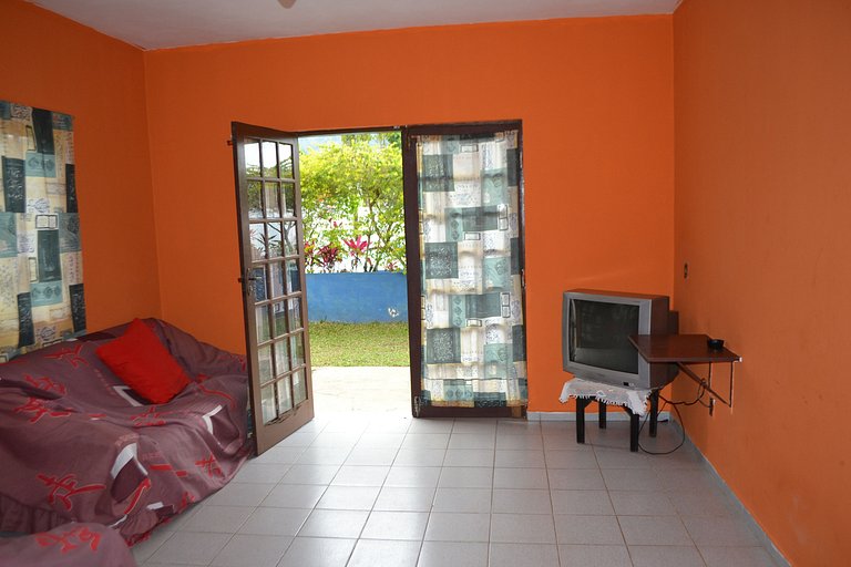 Apartamento Maranduba 184-D — 2 Quartos, Piscina, 300m do Ma