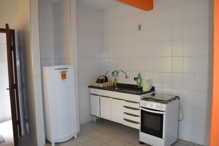 Apartamento Maranduba 184-D — 2 Quartos, Piscina, 300m do Ma