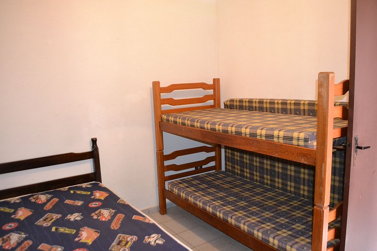 0184.05 - Maranduba - Apartamento - 2 Dorm - 8 Pess - 100M D