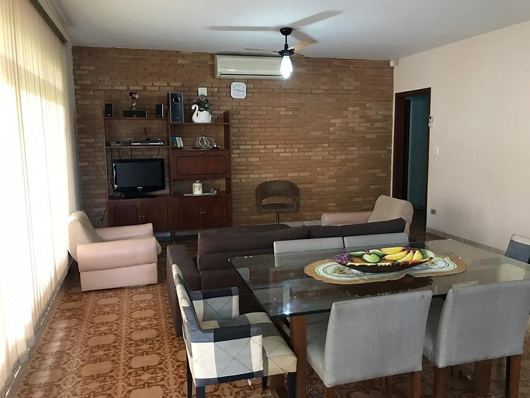 Casa Sapê — 3 Quartos, 10 Pessoas, 2 Quadras do Mar