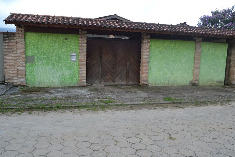 Casa Maranduba — 4 Quartos, Piscina, 14 Pessoas, 3 Quadras d