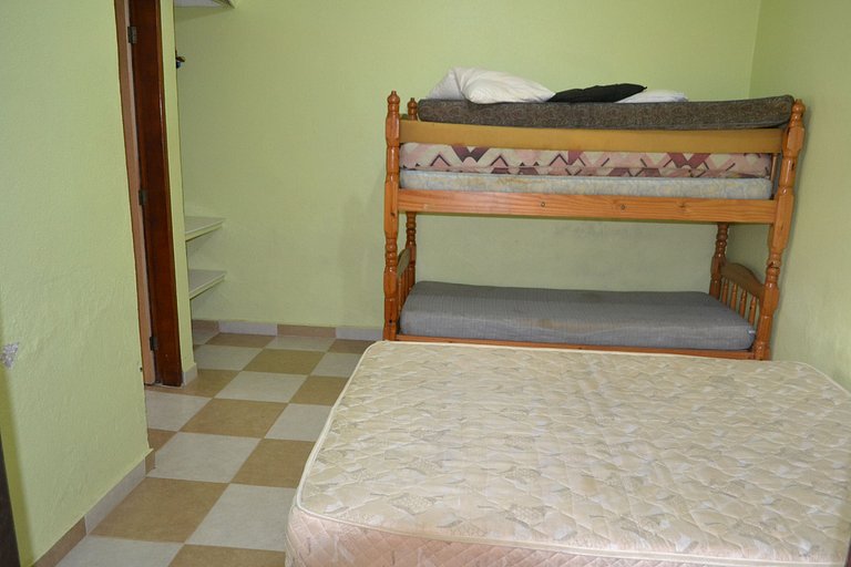 Casa Maranduba — 4 Quartos, Piscina, 14 Pessoas, 3 Quadras d