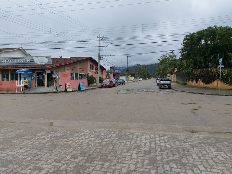 0006.02 - Maranduba - Chalé - 1 Dorm - 5 Pessoas-Ar condicio