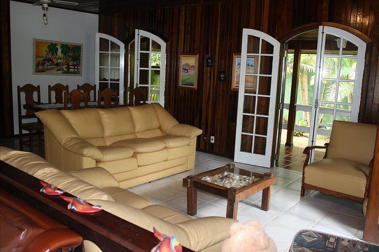 Casa Lagoinha Premium — 5 Quartos, Piscina, 12 Pessoas, 300m