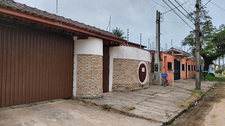 0060.00 - Maranduba - Casa 5 Dormitórios Piscina - WIFI 14 P