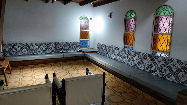 0060.00 - Maranduba - Casa 5 Dormitórios Piscina - WIFI 14 P