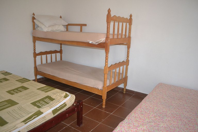 Casa Praia Grande Ubatuba — 4 Quartos, Piscina, 16 Pessoas,