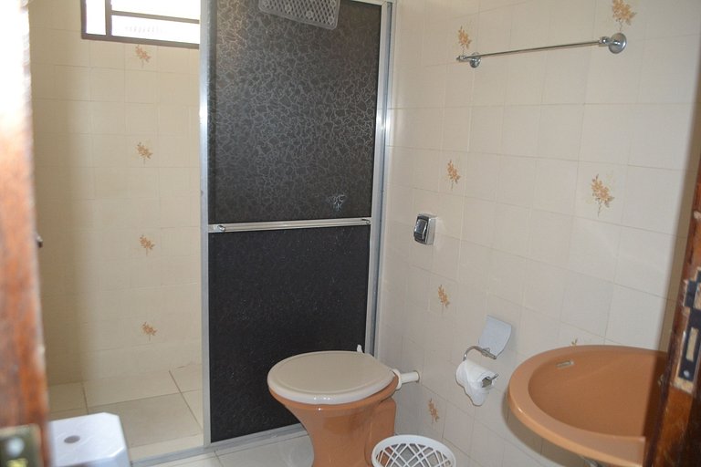 Casa Praia Grande Ubatuba — 4 Quartos, Piscina, 16 Pessoas,