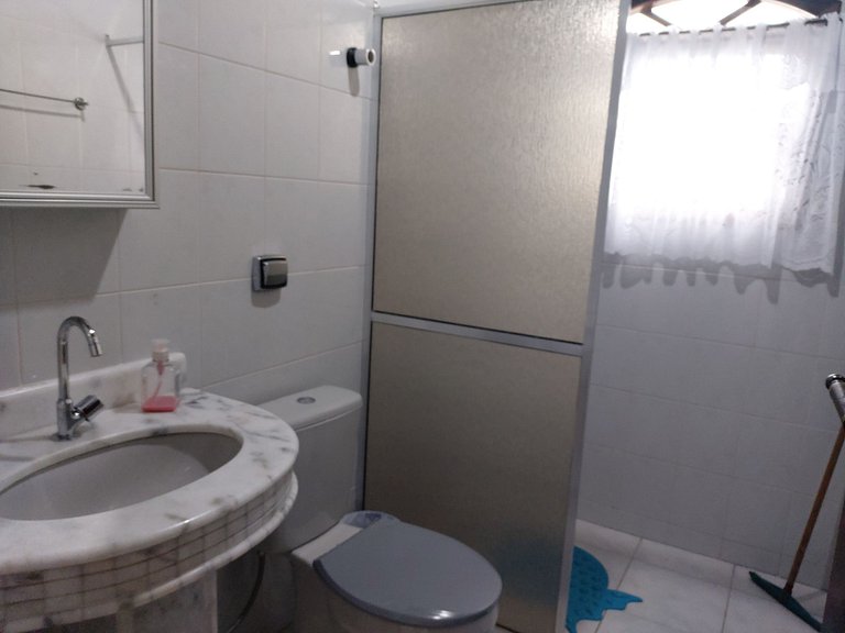 Casa Maranduba com Suíte — 3 Quartos, 12 Pessoas, 2 Quadras