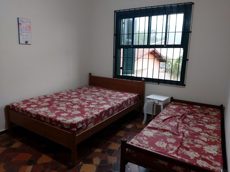 Casa Maranduba — 3 Quartos, 10 Pessoas, 1 Quadra do Mar