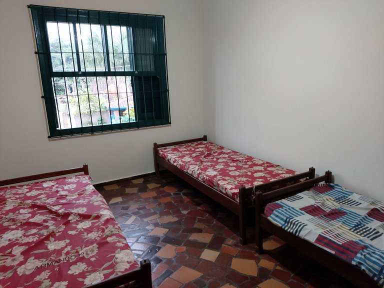 Casa Maranduba — 3 Quartos, 10 Pessoas, 1 Quadra do Mar