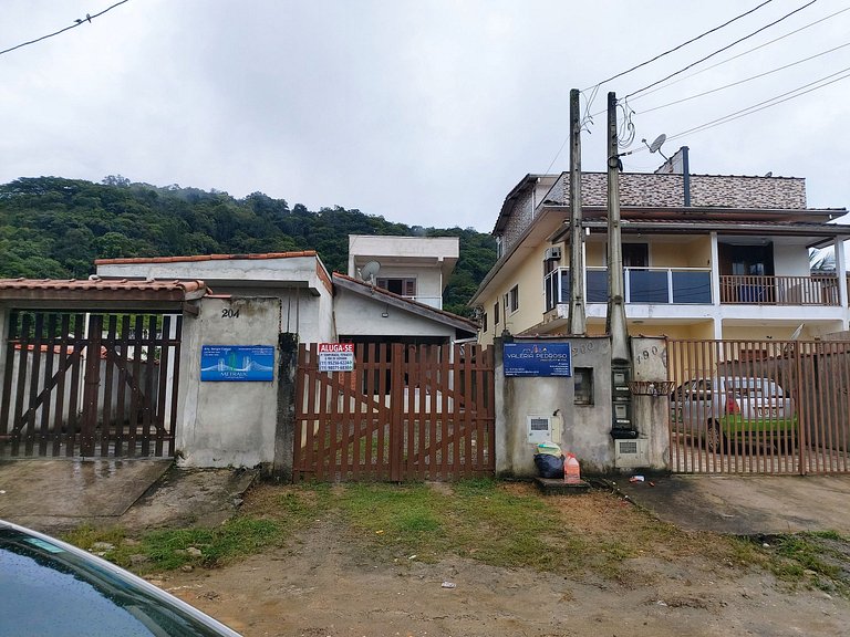 Casa Beira Rio Maranduba — 3 Quartos, 12 Pessoas, Vista Rio