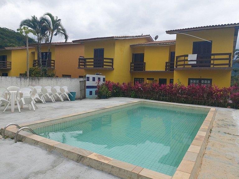 0184.01 - Maranduba - Apartamento - 2 Dorm - 8 Pess -2 Quadr