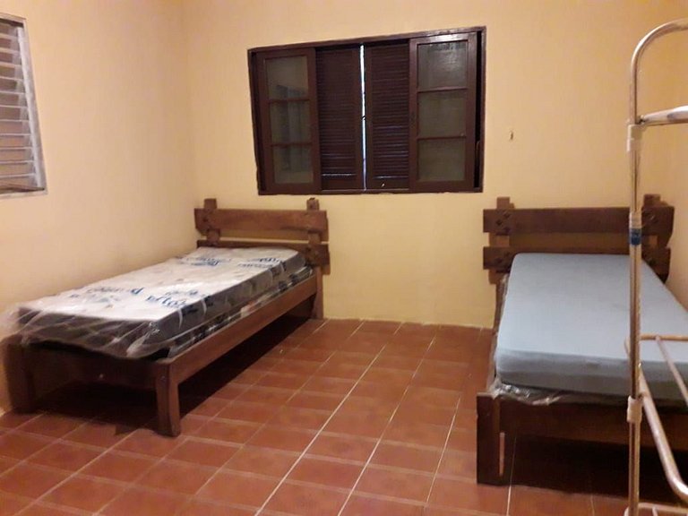 Casa Pé na Praia Sapê — 5 Quartos, 12 Pessoas, Frente ao Mar