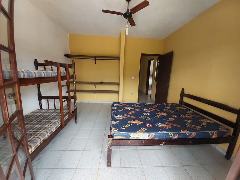 Apartamento Maranduba 184-C — 2 Quartos, Piscina, 300m do Ma