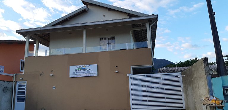 Apartamento Maranduba A — 1 Quarto, 4 Pessoas, 100m do Mar