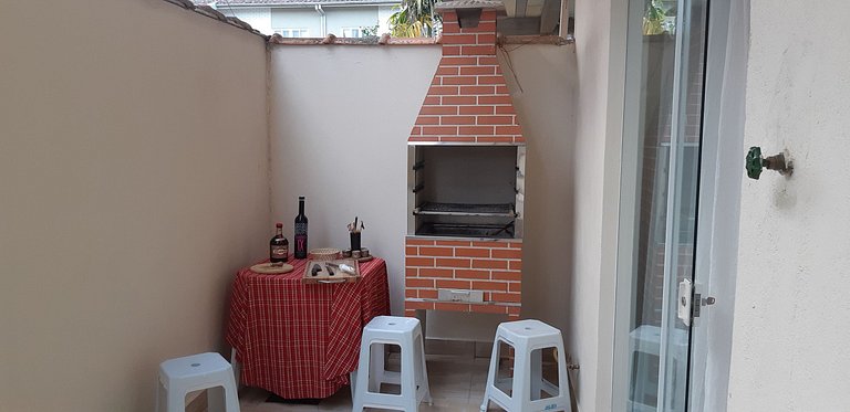 Apartamento Maranduba A — 1 Quarto, 4 Pessoas, 100m do Mar