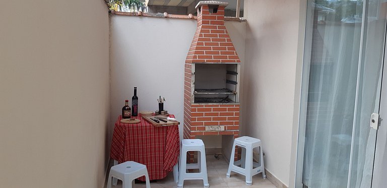 Apartamento Maranduba A — 1 Quarto, 4 Pessoas, 100m do Mar