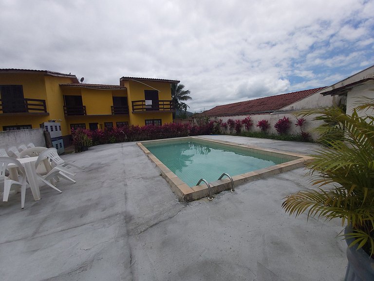 Apartamento Maranduba 184-E — 2 Quartos, Piscina, 2 Quadras