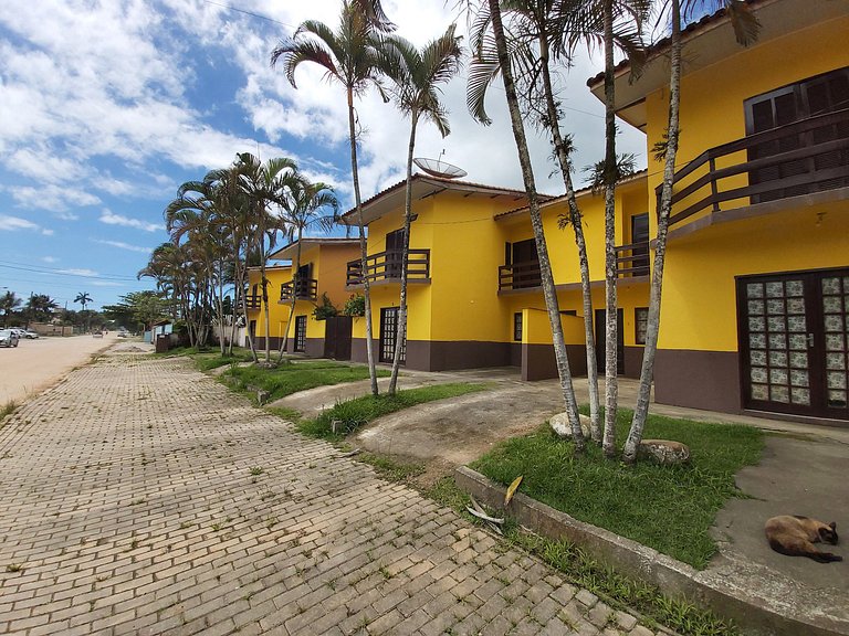 Apartamento Maranduba 184-E — 2 Quartos, Piscina, 2 Quadras