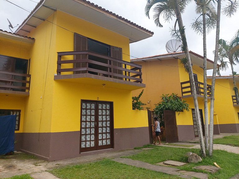 Apartamento Maranduba 184-E — 2 Quartos, Piscina, 2 Quadras