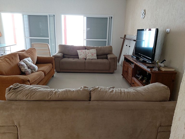 Casa Sapê — 3 Quartos, Piscina, 12 Pessoas, 1 Quadra do Mar