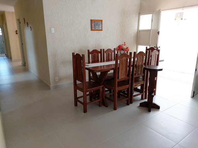 Casa Sapê — 3 Quartos, Piscina, 12 Pessoas, 1 Quadra do Mar