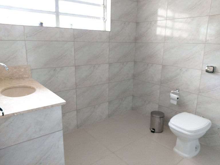 Casa Sapê — 3 Quartos, Piscina, 12 Pessoas, 1 Quadra do Mar