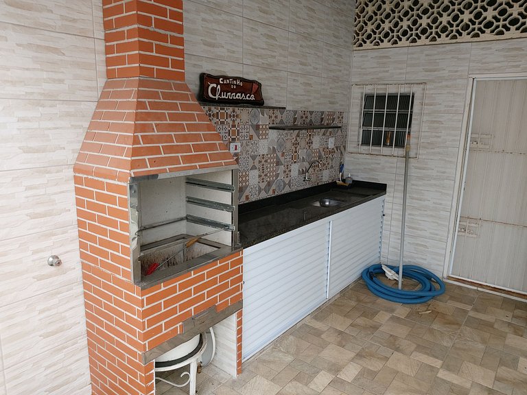 Casa Sapê — 3 Quartos, Piscina, 12 Pessoas, 1 Quadra do Mar