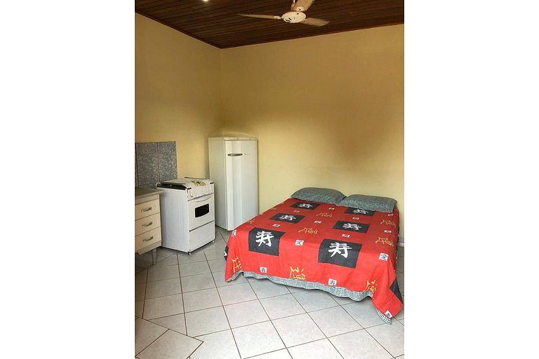 Kitnet Sapê — Casal, 1 Quadra do Mar