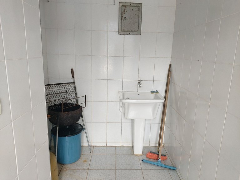 Apartamento Maranduba 184-C — 2 Quartos, Piscina, 300m do Ma