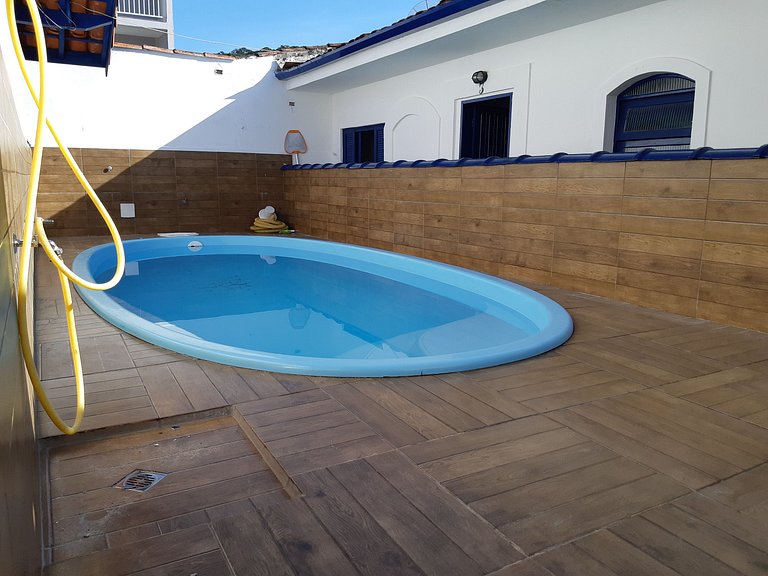 Casa Maranduba 05 — 3 Quartos, Piscina, 14 Pessoas, 3 Quadra