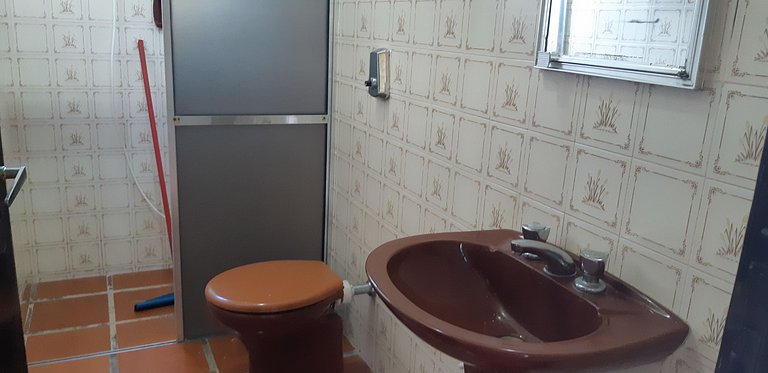 Casa Maranduba — 4 Quartos, Churrasqueira, 12 Pessoas, 1 Qua