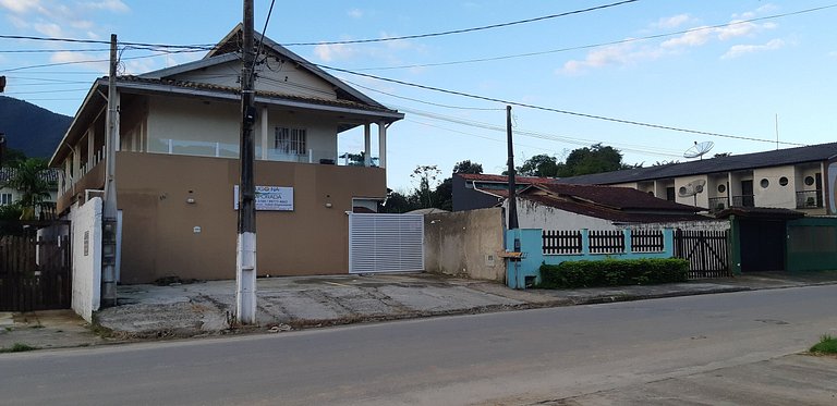 Apartamento Maranduba B — 1 Quarto, 4 Pessoas, 100m do Mar