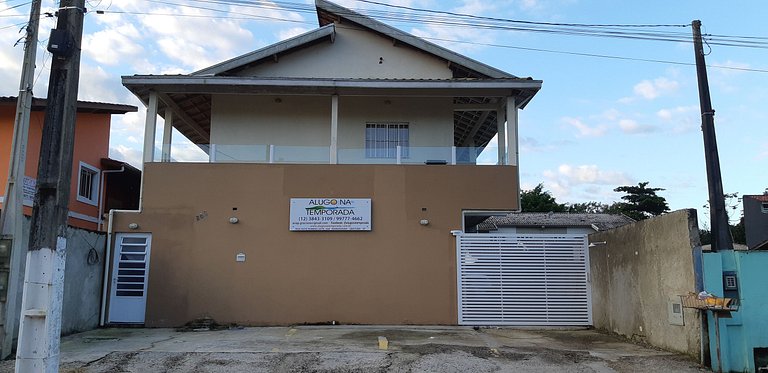 Apartamento Maranduba B — 1 Quarto, 4 Pessoas, 100m do Mar