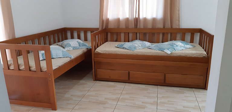 Apartamento Maranduba B — 1 Quarto, 4 Pessoas, 100m do Mar